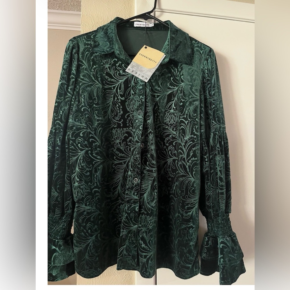 Chico's Emerald Green Patterned Blouse